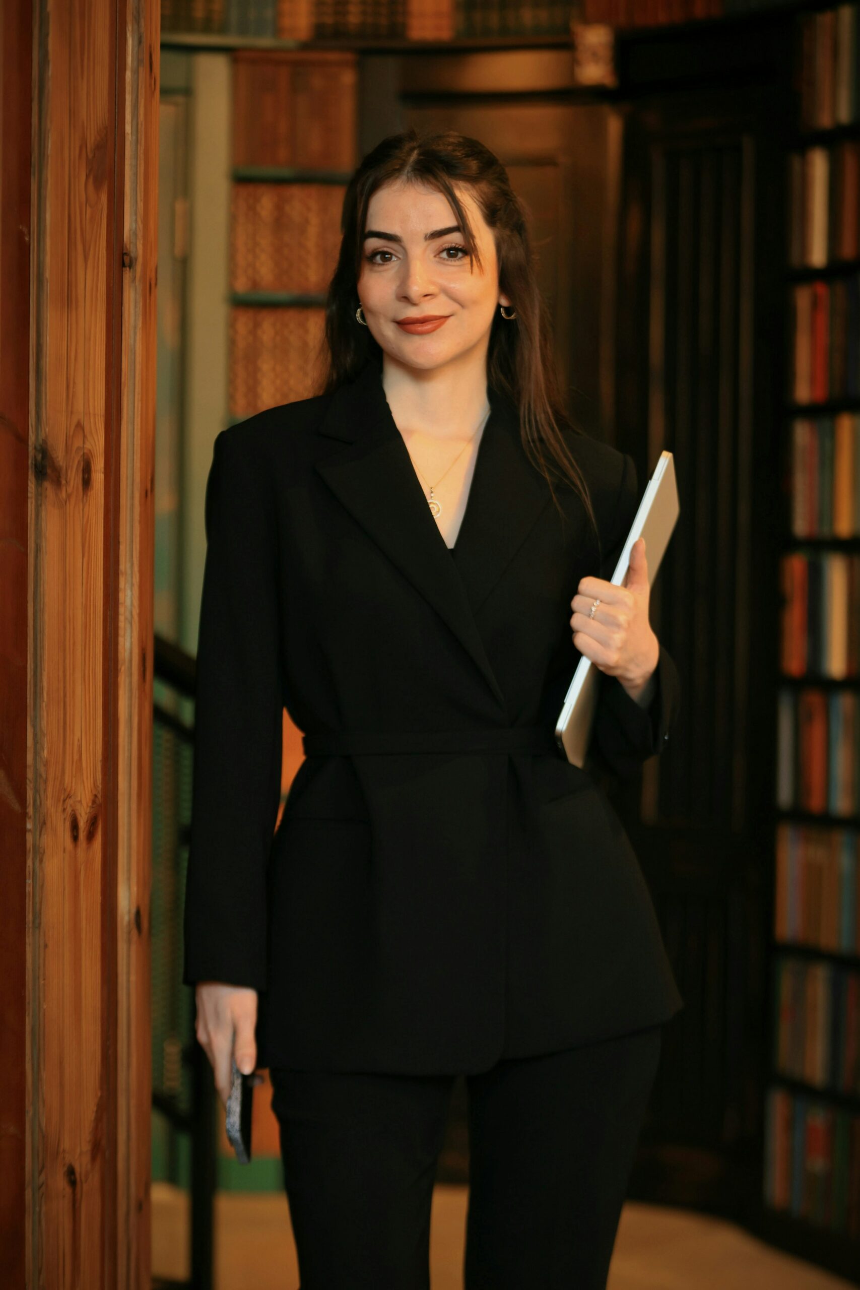 gulnar-mardanova-NmwPwcUdojA-unsplash Mastère professions réglementés droit – Institut Lexoria